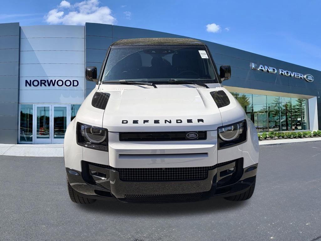 2026 LAND Rover DEFENDER P400 X-DYNAMIC SE — фото 2