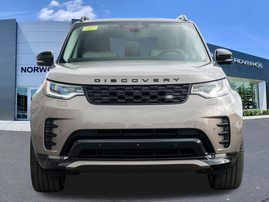 2026 LAND Rover DISCOVERY DYNAMIC SE photo 2