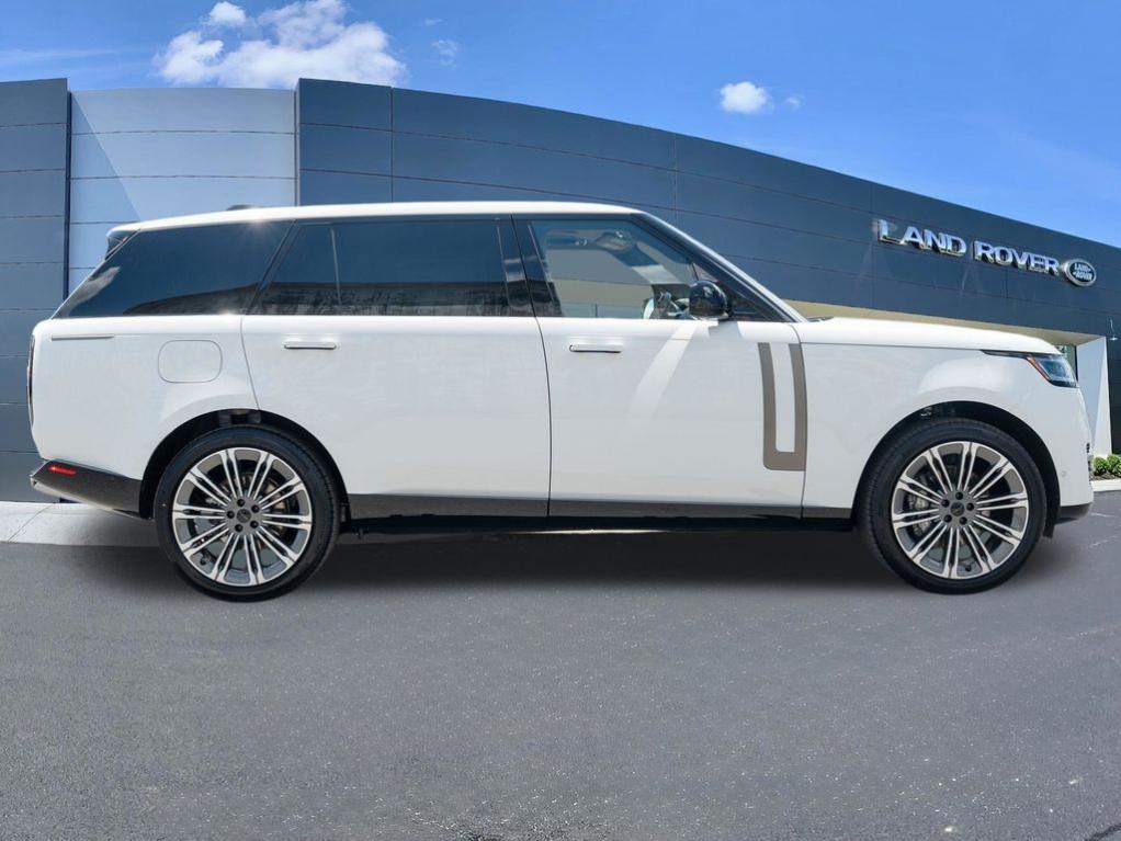 صورة 8 لـ 2026 LAND Rover RANGE ROVER P400 SE 7 SEAT