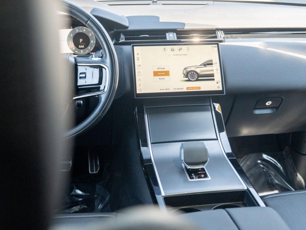 2024 LAND Rover RANGE ROVER VELAR P250 DYNAMIC SE — фото 21
