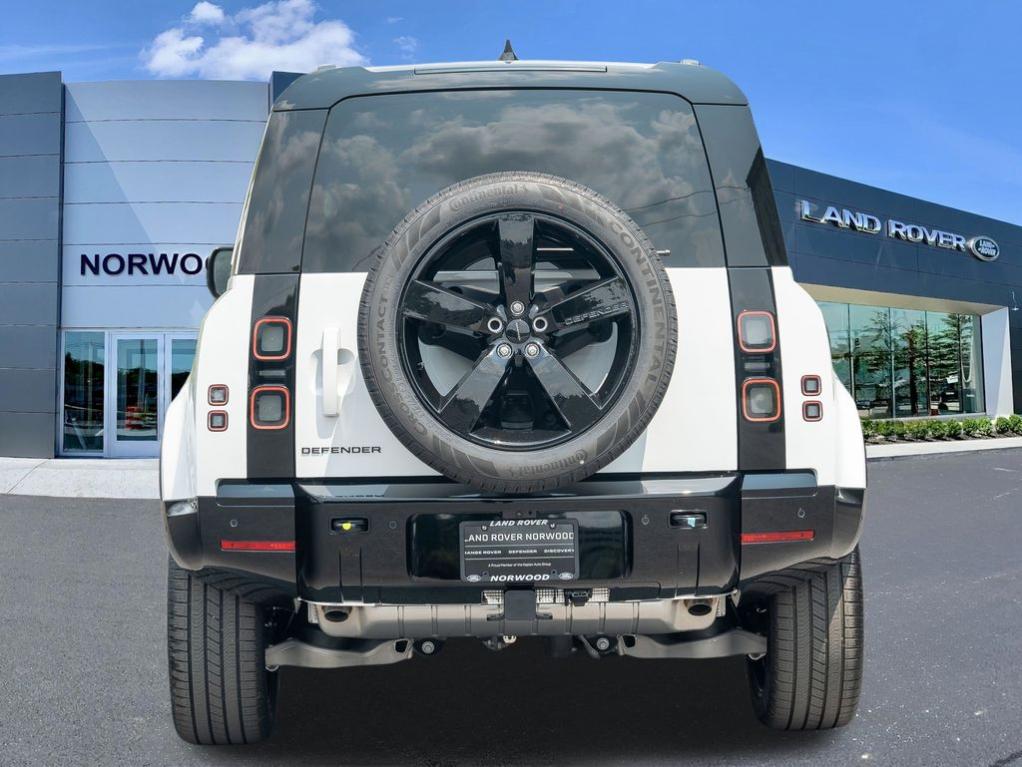 2026 LAND Rover DEFENDER P400 X-DYNAMIC SE photo 5