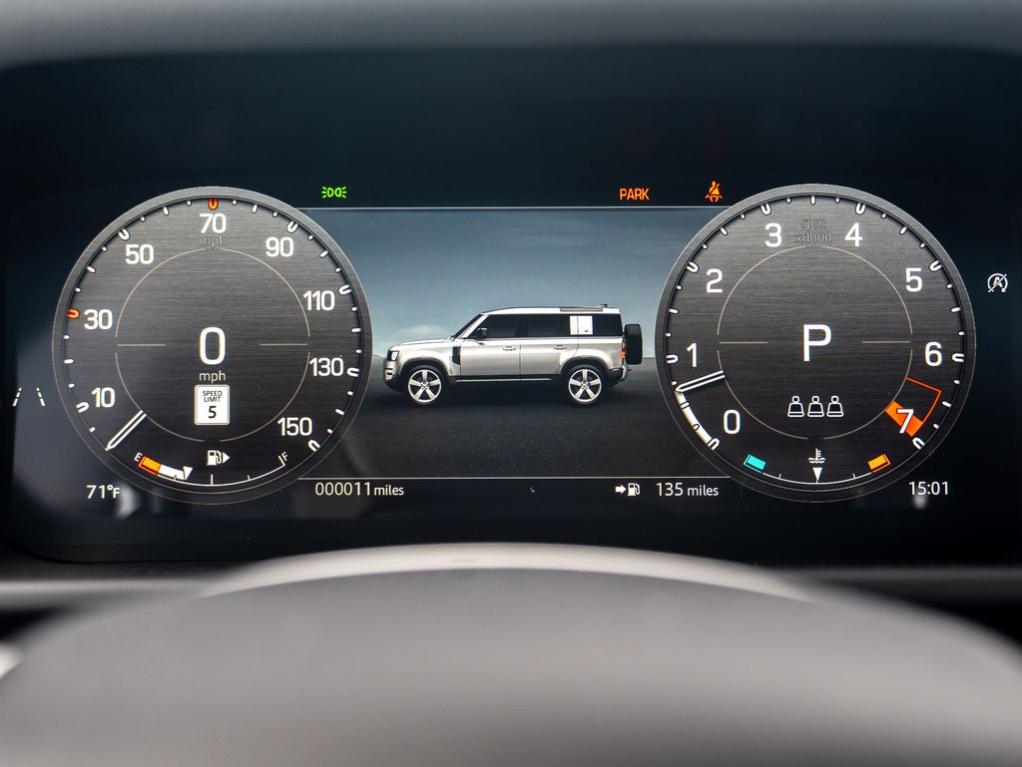 2026 LAND Rover DEFENDER P300 S — миниатюра 13