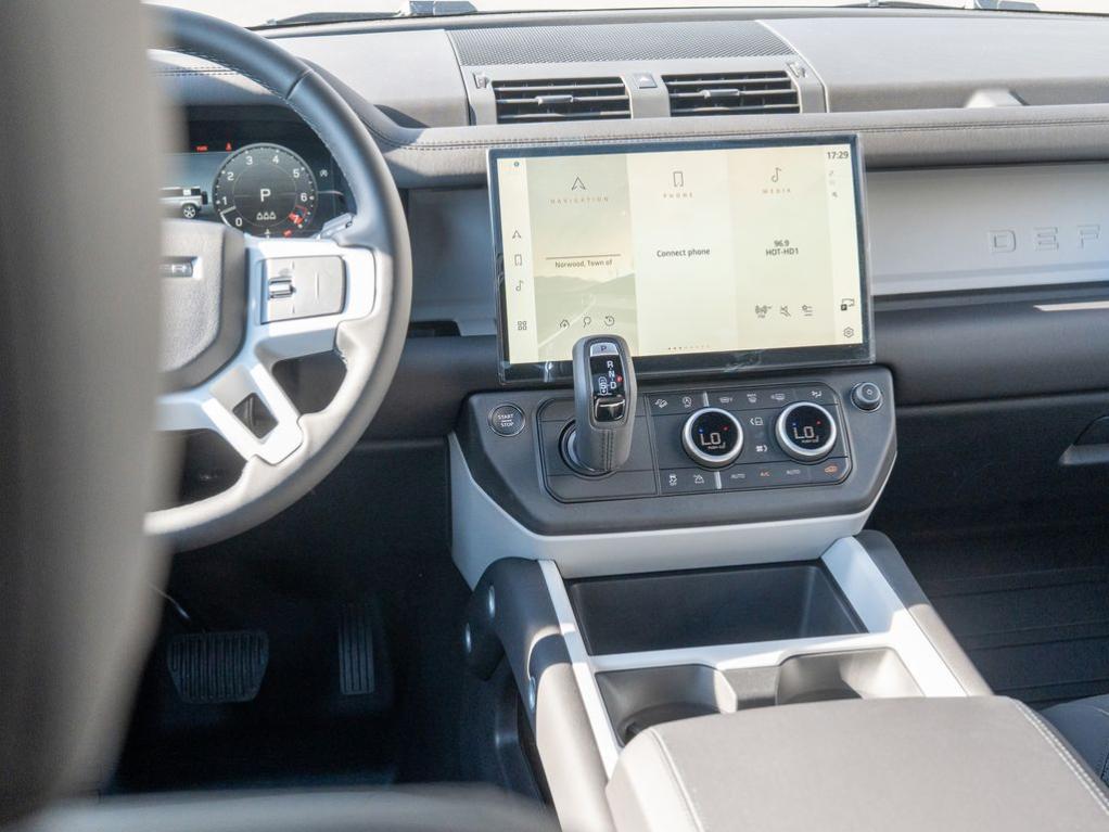 2026 LAND Rover DEFENDER P400 X-DYNAMIC SE — миниатюра 20