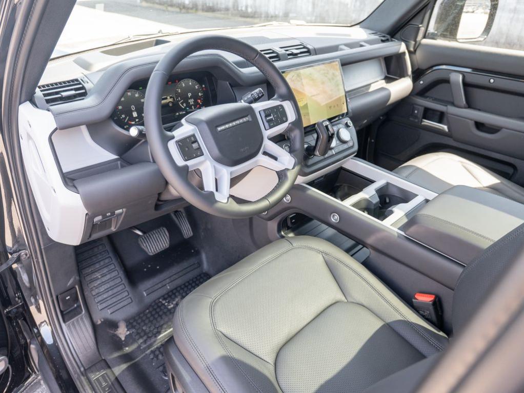 2026 LAND Rover DEFENDER P400 X-DYNAMIC SE thumbnail 11