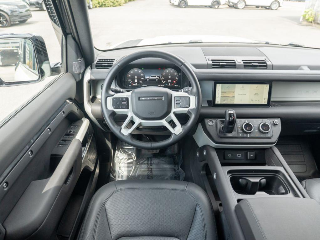 2024 LAND Rover DEFENDER P300 — фото 13