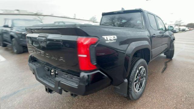 TOYOTA TACOMA - 2