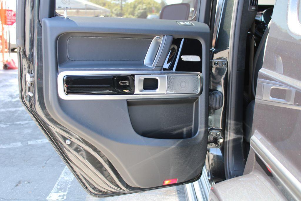 صورة مصغرة 25 لـ 2023 Mercedes-BENZ AMG G 63 4MATIC