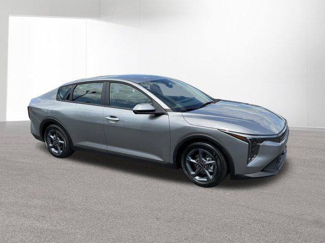 New 2026 Kia K4 LXS