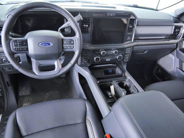 2026 FORD F-350 LARIAT SUPER DUTY — фото 4