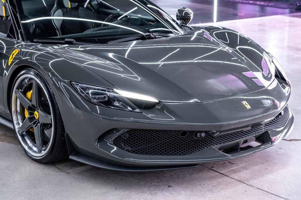 2023 Ferrari 296 GTS 照片 2