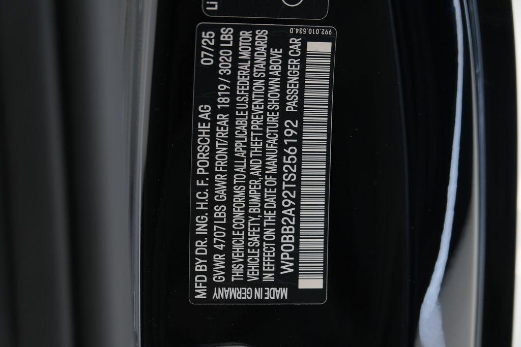 صورة مصغرة 55 لـ 2026 Porsche 911 TARGA 4 GTS