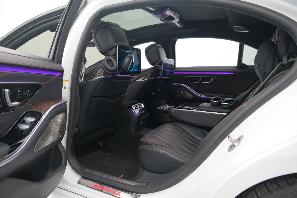 صورة مصغرة 35 لـ 2024 Mercedes-BENZ AMG S 63 E 4MATIC