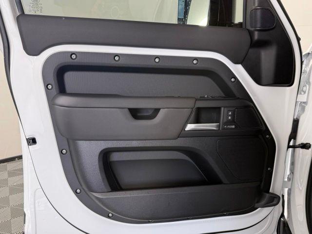 2026 LAND Rover DEFENDER P400 X-DYNAMIC SE 缩略图 23