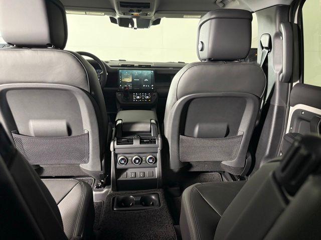 2026 LAND Rover DEFENDER P400 X-DYNAMIC SE — миниатюра 23