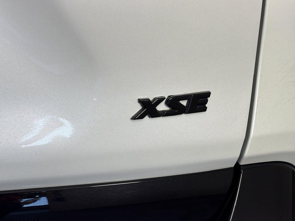 صورة 7 لـ 2022 Toyota RAV4 PRIME XSE