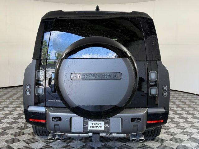 2026 LAND Rover DEFENDER P500 V8 — фото 7