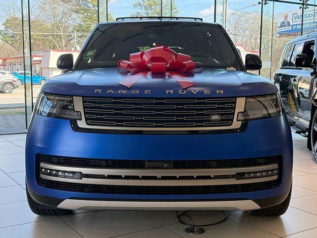 New 2025 Land Rover Range Rover P530 SE 7 Seat
