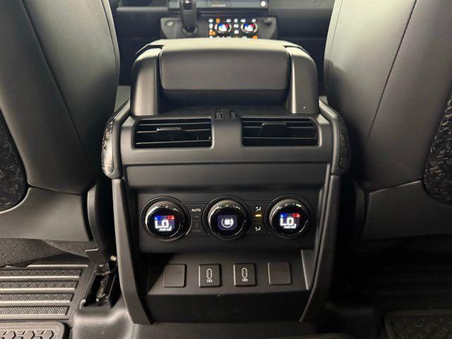 2026 LAND Rover DEFENDER OCTA 缩略图 22