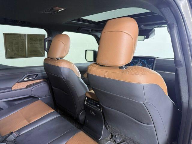 صورة 26 لـ 2024 Lexus GX 550 550 PREMIUM+