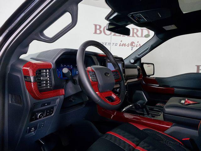 صورة مصغرة 11 لـ 2025 FORD F-150 LARIAT