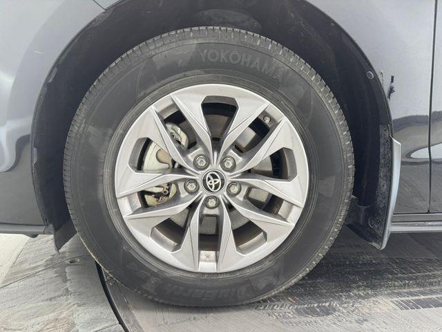 صورة 10 لـ 2024 Toyota SIENNA XLE