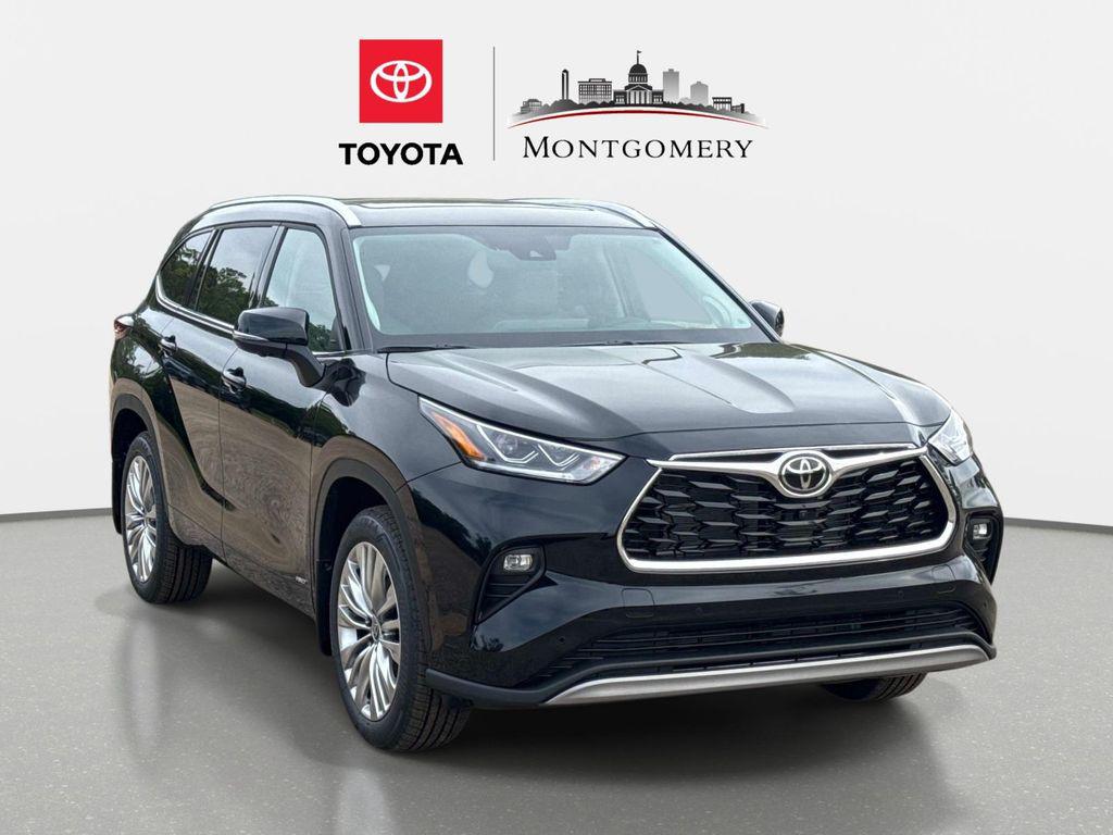New 2026 Toyota Highlander Hybrid Platinum