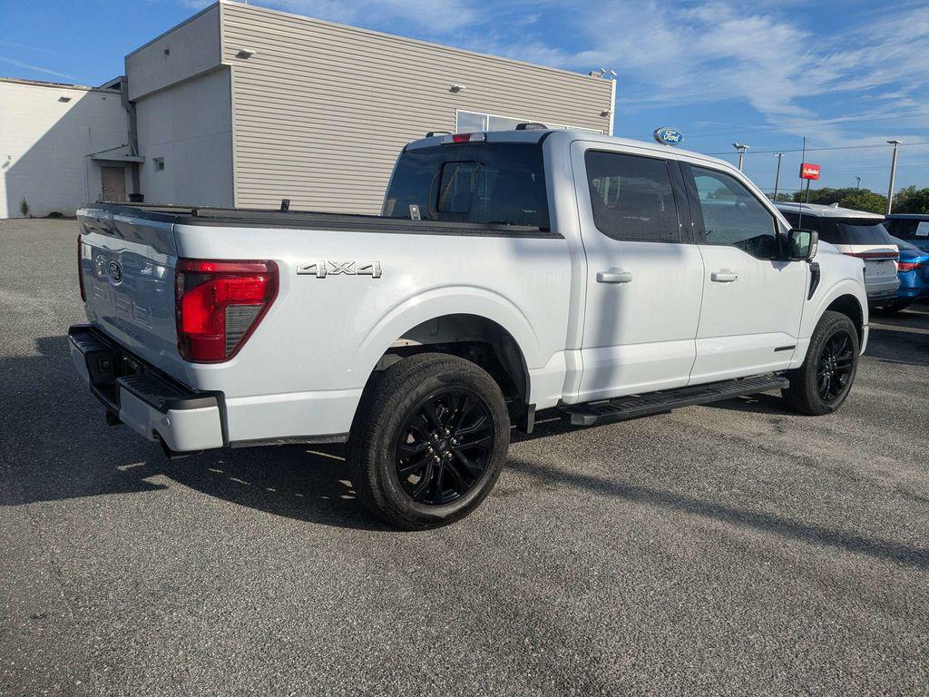 2025 FORD F-150 XLT — фото 4