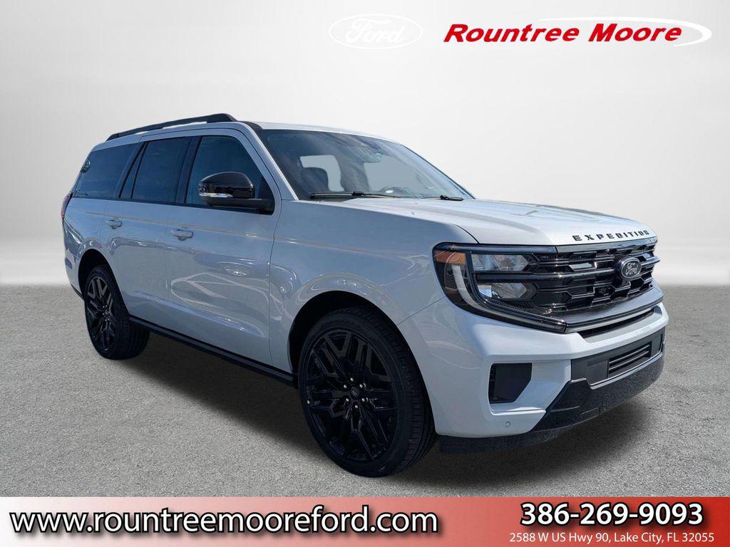 New 2026 Ford Expedition Platinum