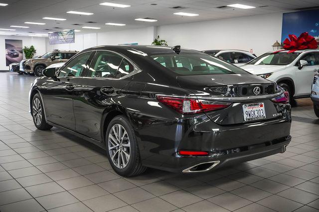 صورة 8 لـ 2025 Lexus ES 350 BASE