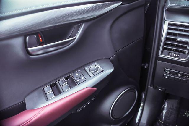 2020 Lexus NX 300H BASE — миниатюра 12