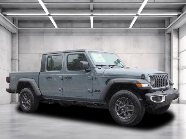 New 2026 Jeep Gladiator Sport