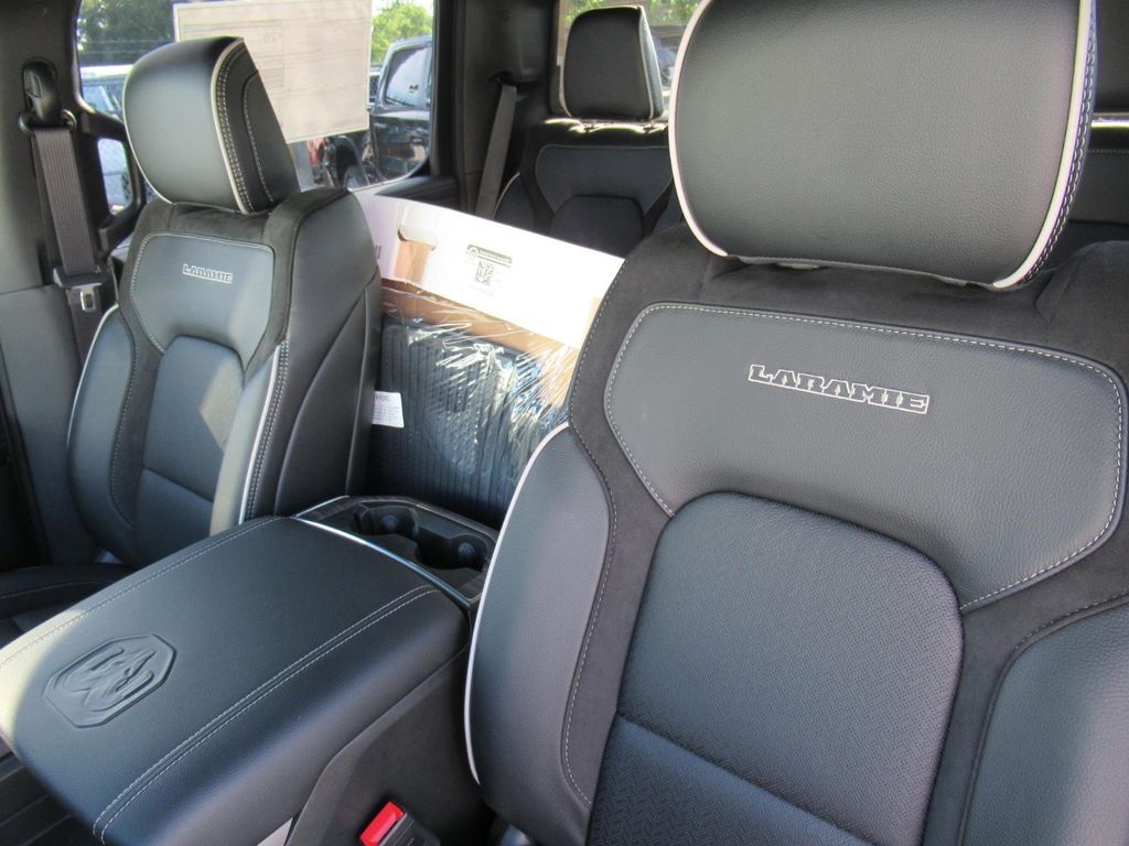 2026 RAM 1500 LARAMIE — миниатюра 17