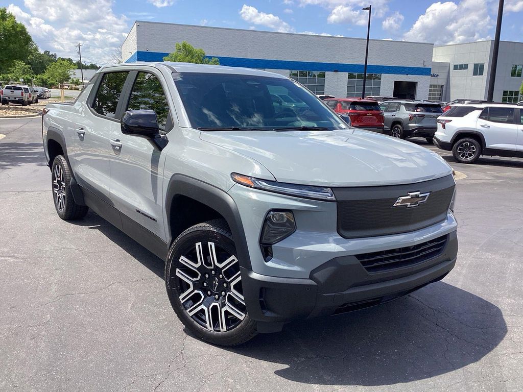New 2026 Chevrolet Silverado EV Custom - Standard Range 4WD