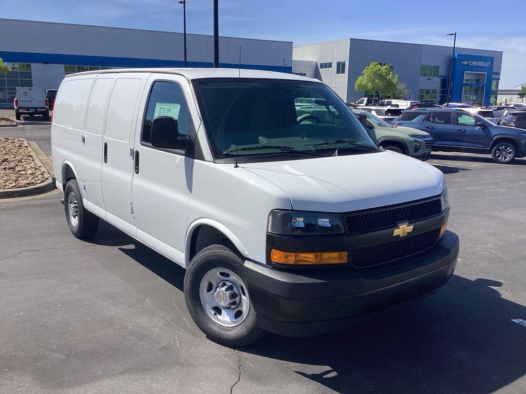 New 2026 Chevrolet Express 2500 2500 Regular Wheelbase, WT, RWD