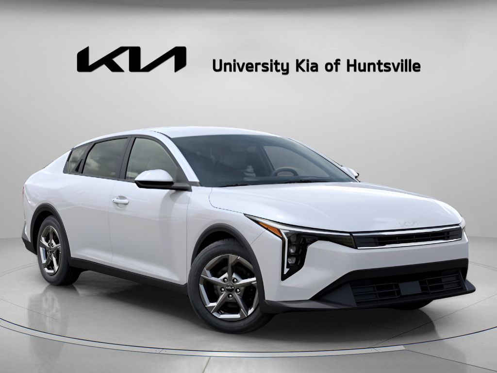New 2026 Kia K4 LXS