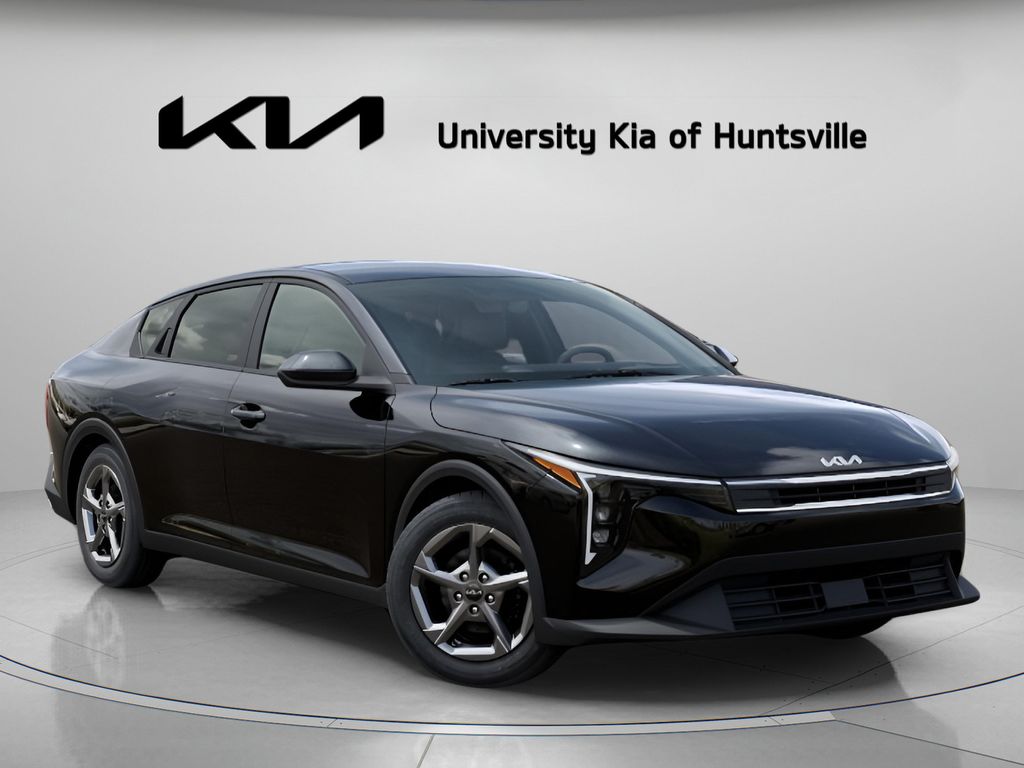 New 2026 Kia K4 LXS