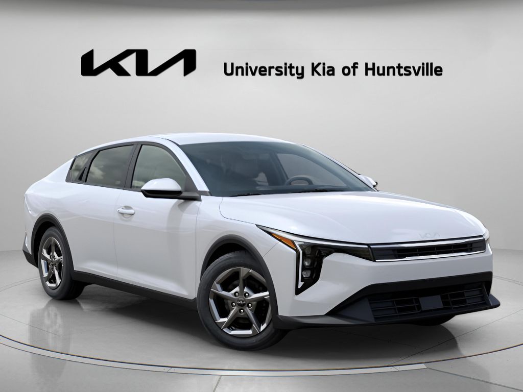 New 2026 Kia K4 LXS
