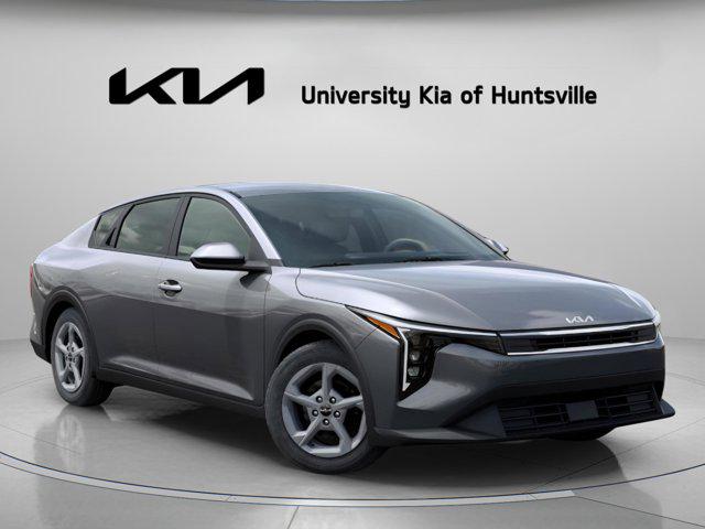 New 2025 Kia K4 LXS