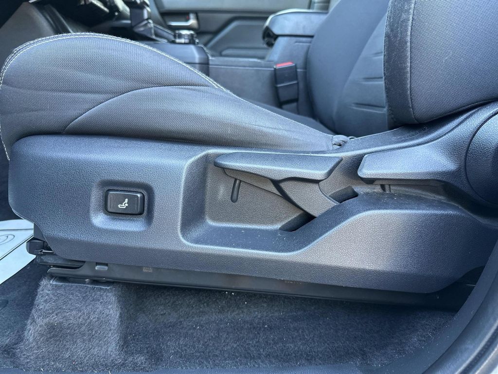 صورة مصغرة 14 لـ 2024 Toyota TACOMA TRD SPORT