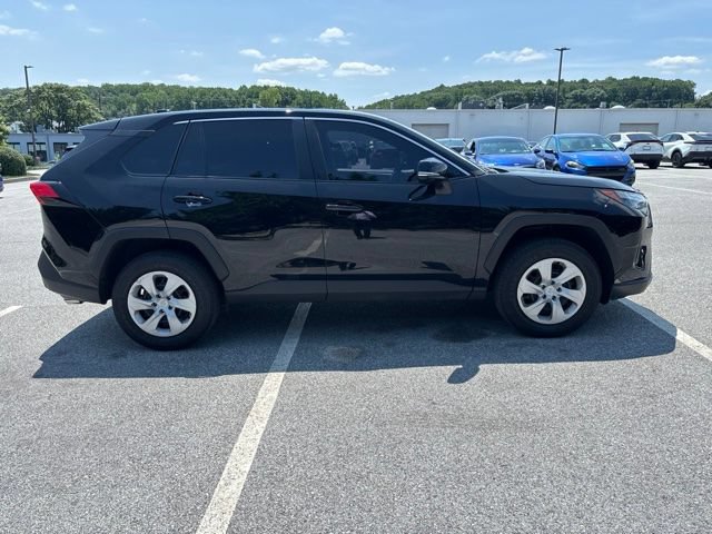 2025 Toyota RAV4 LE 照片 4