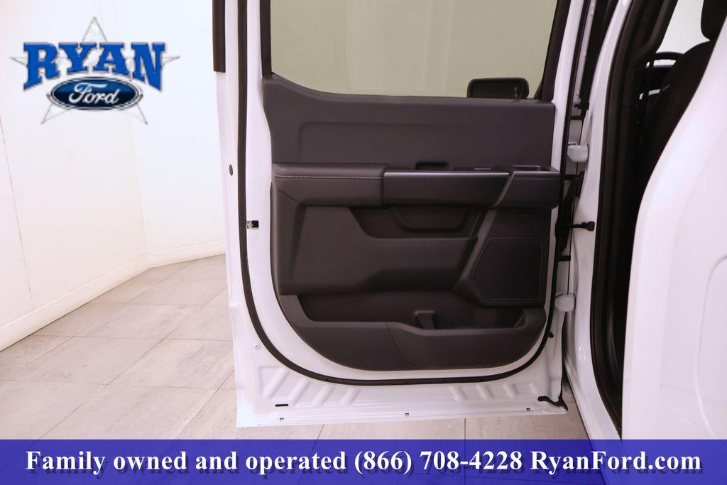 FORD F-150 STX - 9