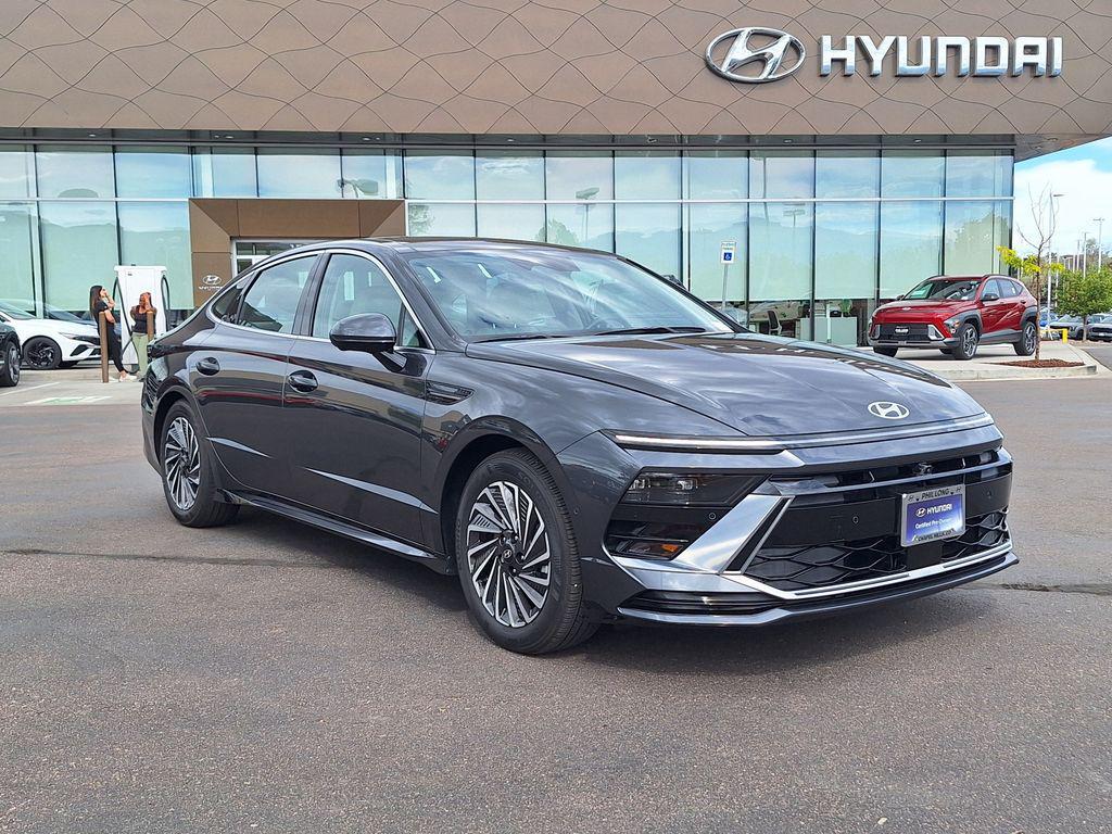 New 2025 Hyundai SONATA Hybrid Limited