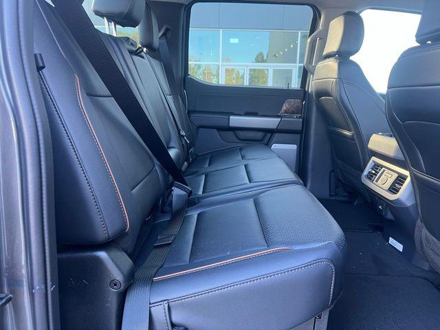 2026 FORD F-350 LARIAT 照片 7