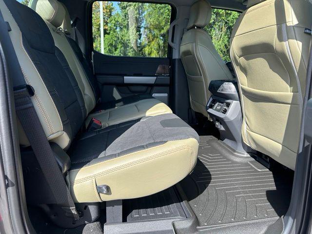 2026 FORD F-250 LARIAT — миниатюра 10