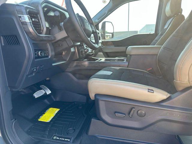 2026 FORD F-250 LARIAT — миниатюра 5