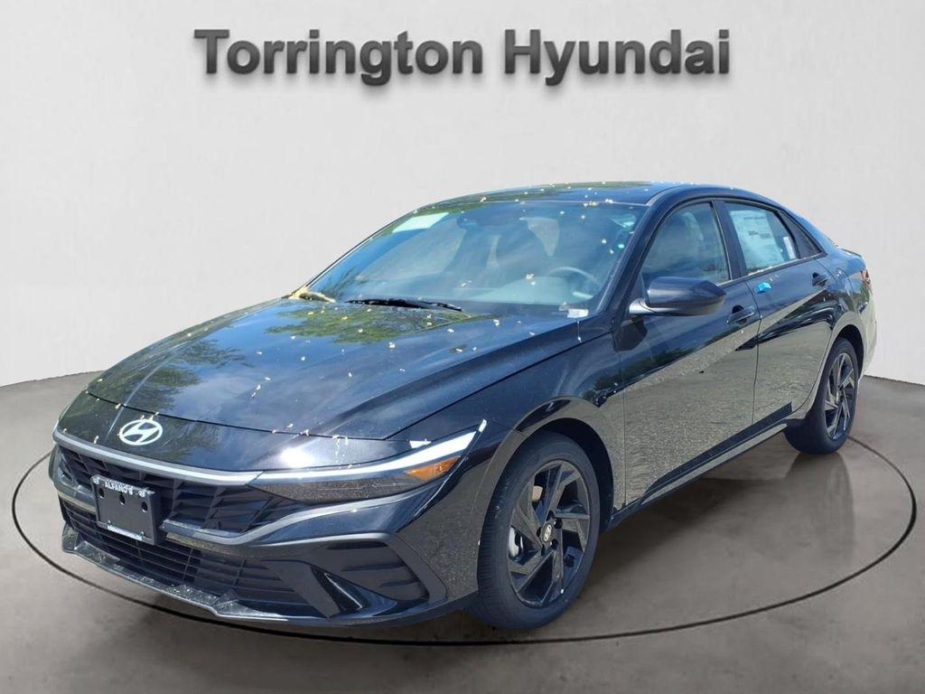 New 2026 Hyundai ELANTRA SEL Sport