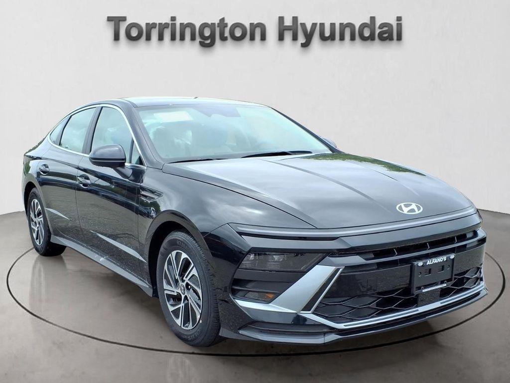New 2026 Hyundai SONATA Hybrid Blue