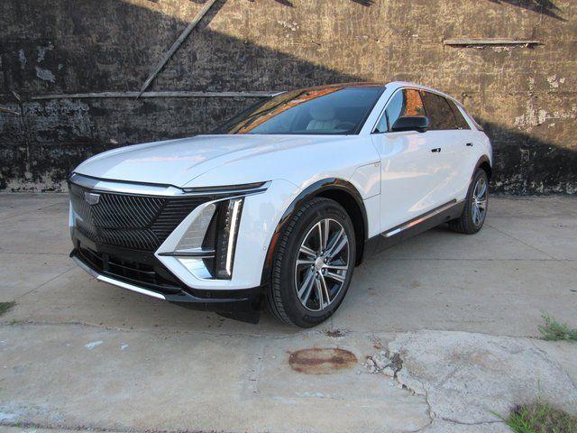 New 2025 Cadillac LYRIQ Luxury