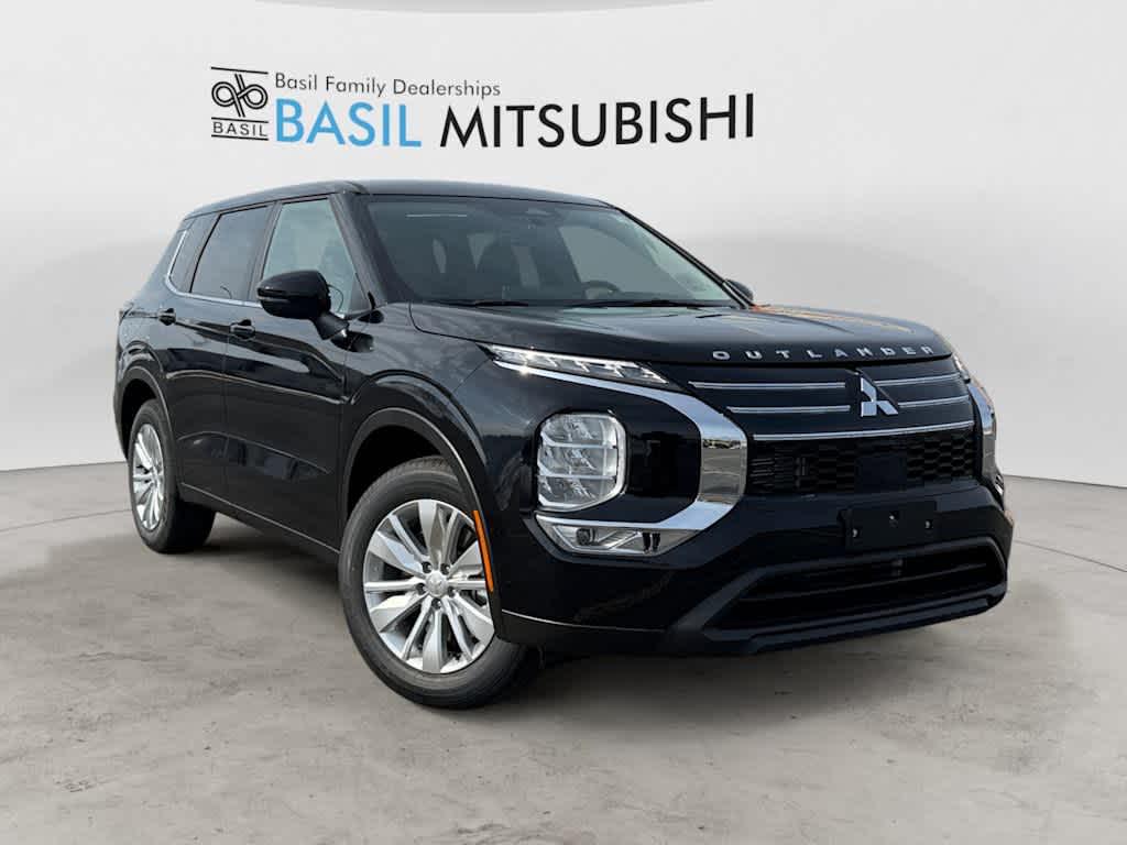 New 2026 Mitsubishi Outlander ES S-AWC