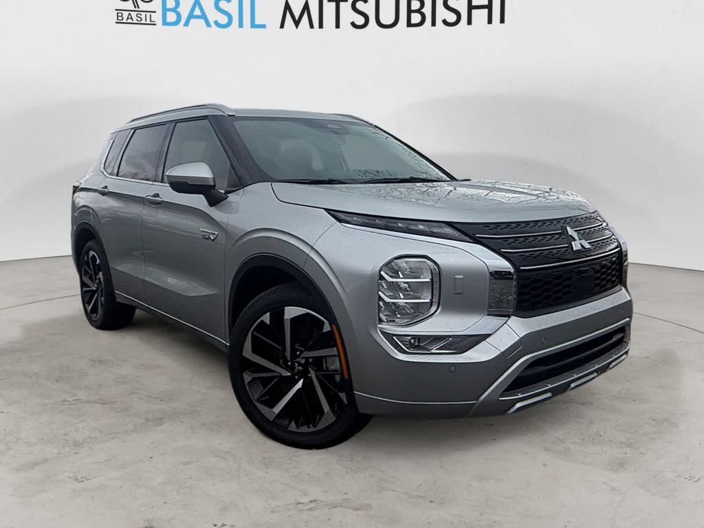 New 2025 Mitsubishi Outlander PHEV SEL